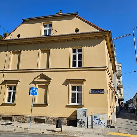 Апартаменти Good Loft *